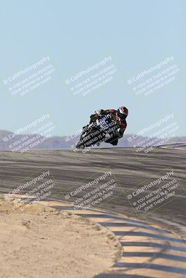 media/Dec-07-2025-CVMA (Sun) [[3e7d2de5dc]]/Race 7-Formula Lightweight Twins Shootout/